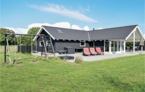 Pet Friendly Home In Ebeltoft With Kitchen, Ebeltoft